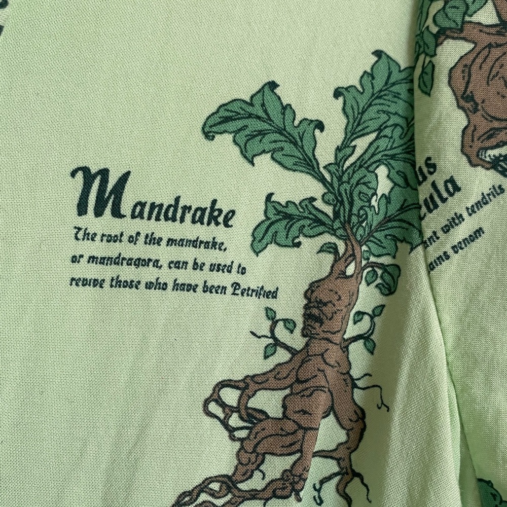 Warner Bros. Harry Potter Green Botanical Shirt - Picture 6 of 7
